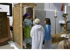 Kinderchristmette mit Krippenspiel (© Karl-Franz Thiede)